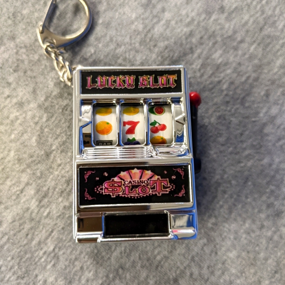 New‎ casino keychain